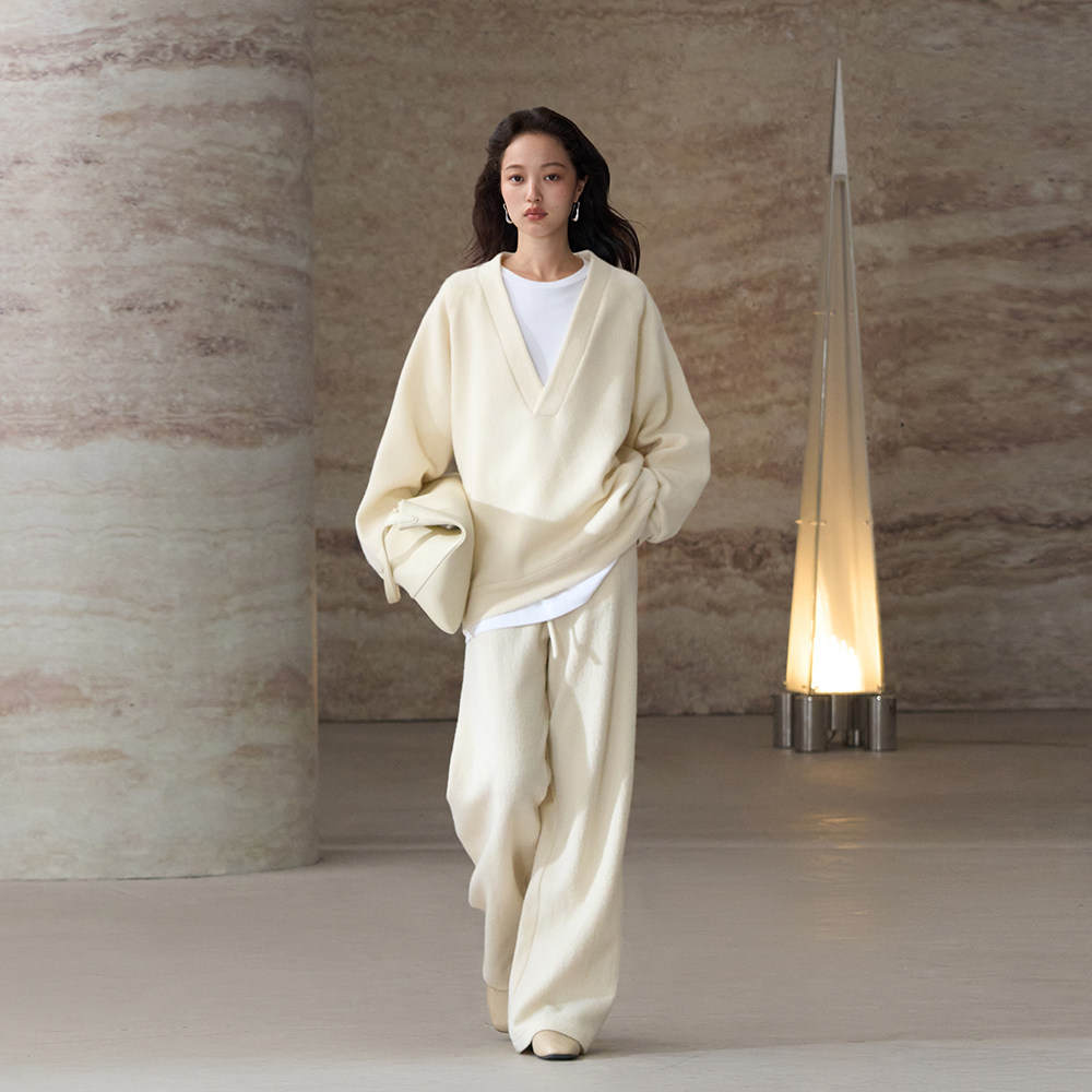 COMMON VALUE「 禅 Pāra 」秋季V领廓形卫衣衫 羊毛宽松休闲长裤,女装/女士精品,卫衣/绒衫,淘宝优惠券,粉丝福利购,淘宝优惠卷