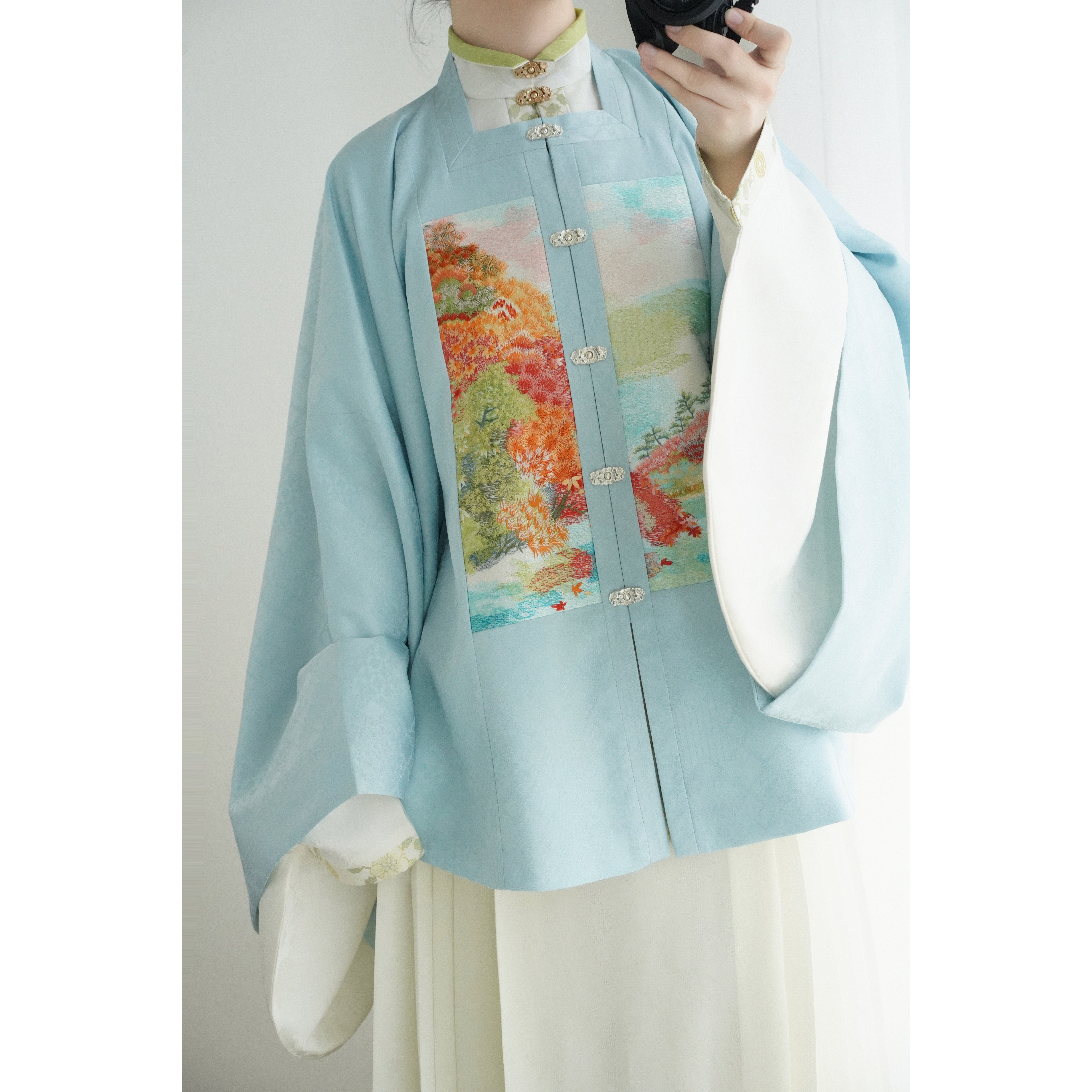 青崖居传统服饰 九寨沟乱针绣方领补服 汉服 明制 秋