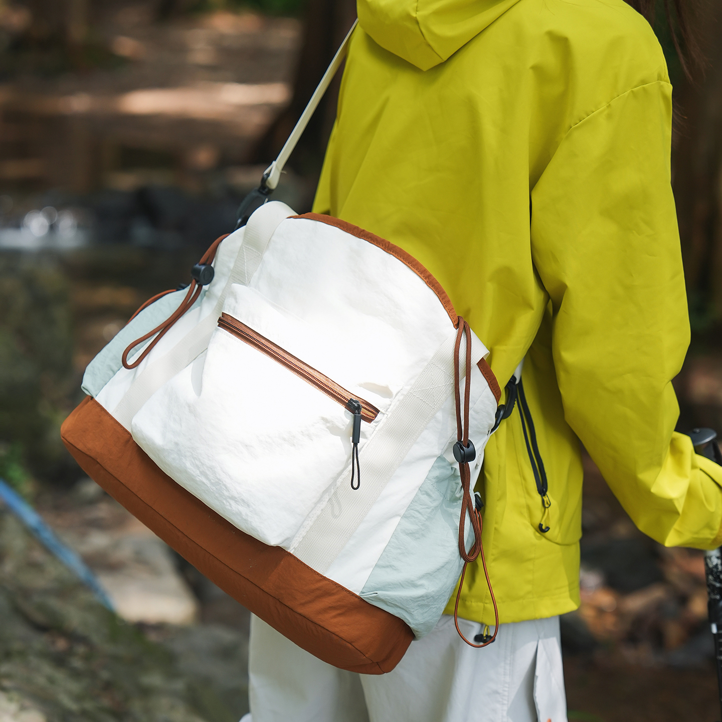 旅行斜挎包干湿分离大容量单肩包