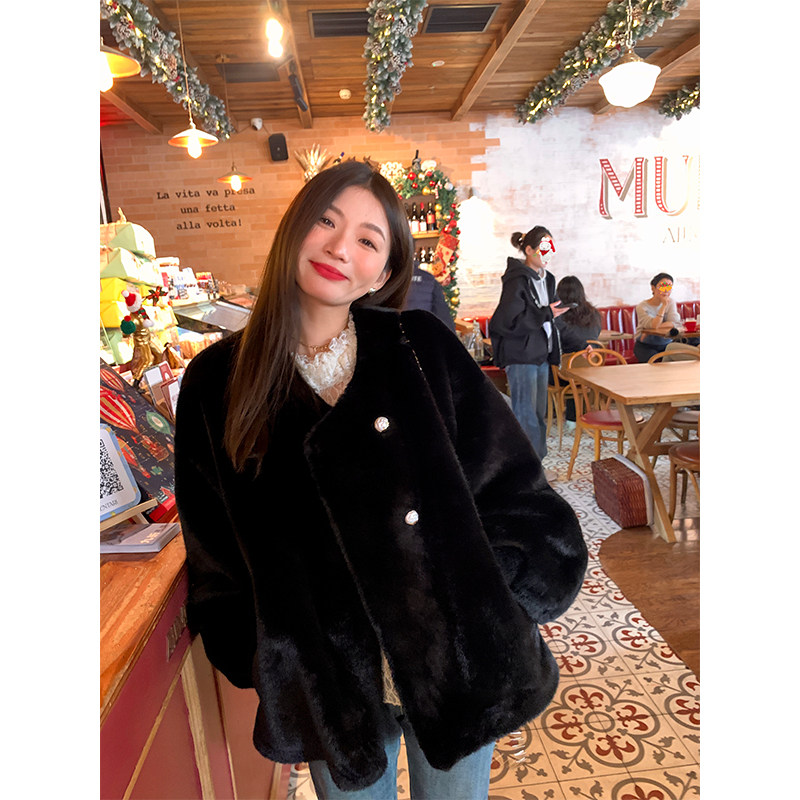 落落狷介黑色皮毛一体外套女