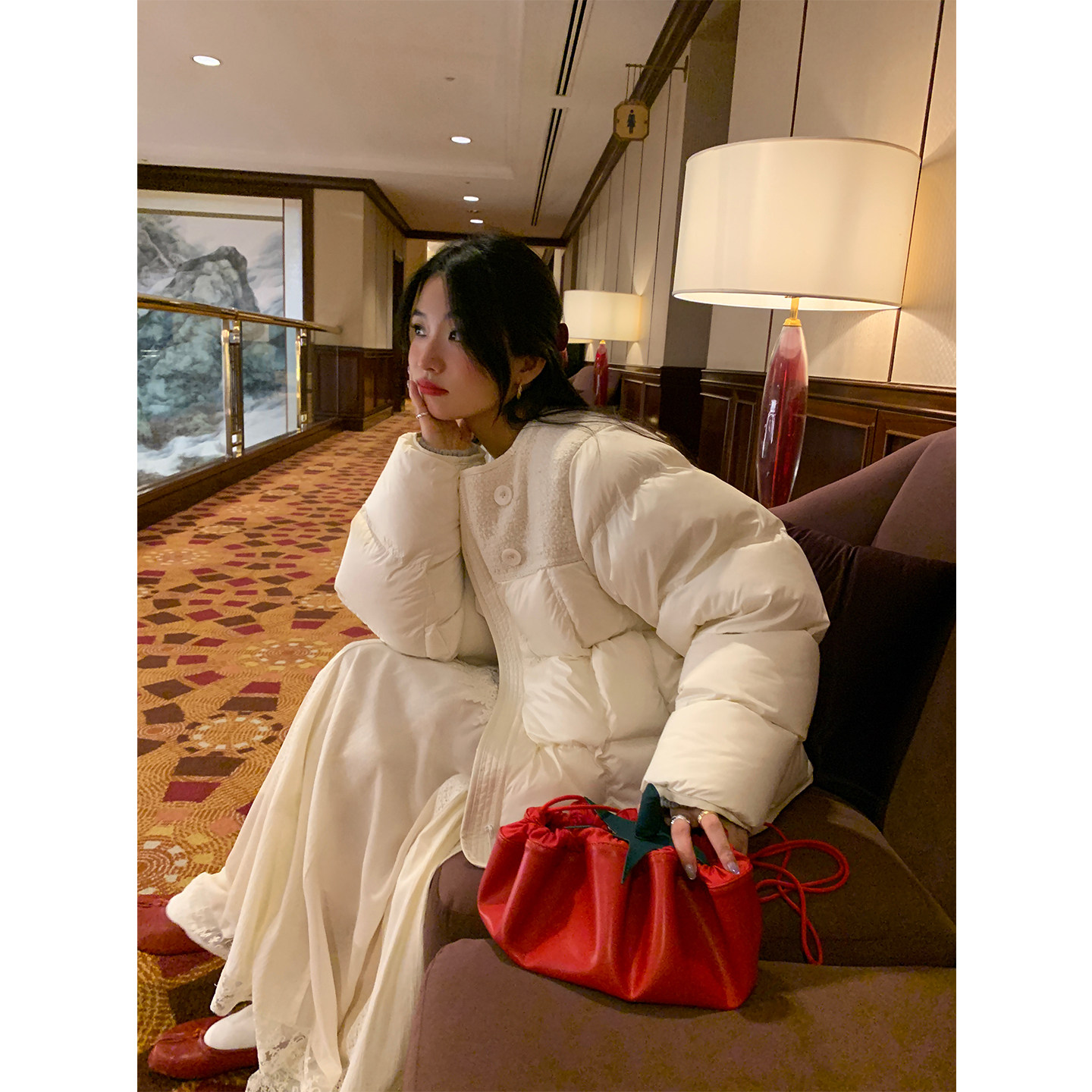 落落狷介短款拼接羽绒服女