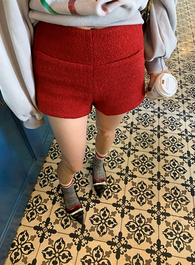 落落狷介 裤子女秋冬款2025年新款呢子短裤设计感红色高腰毛呢裤