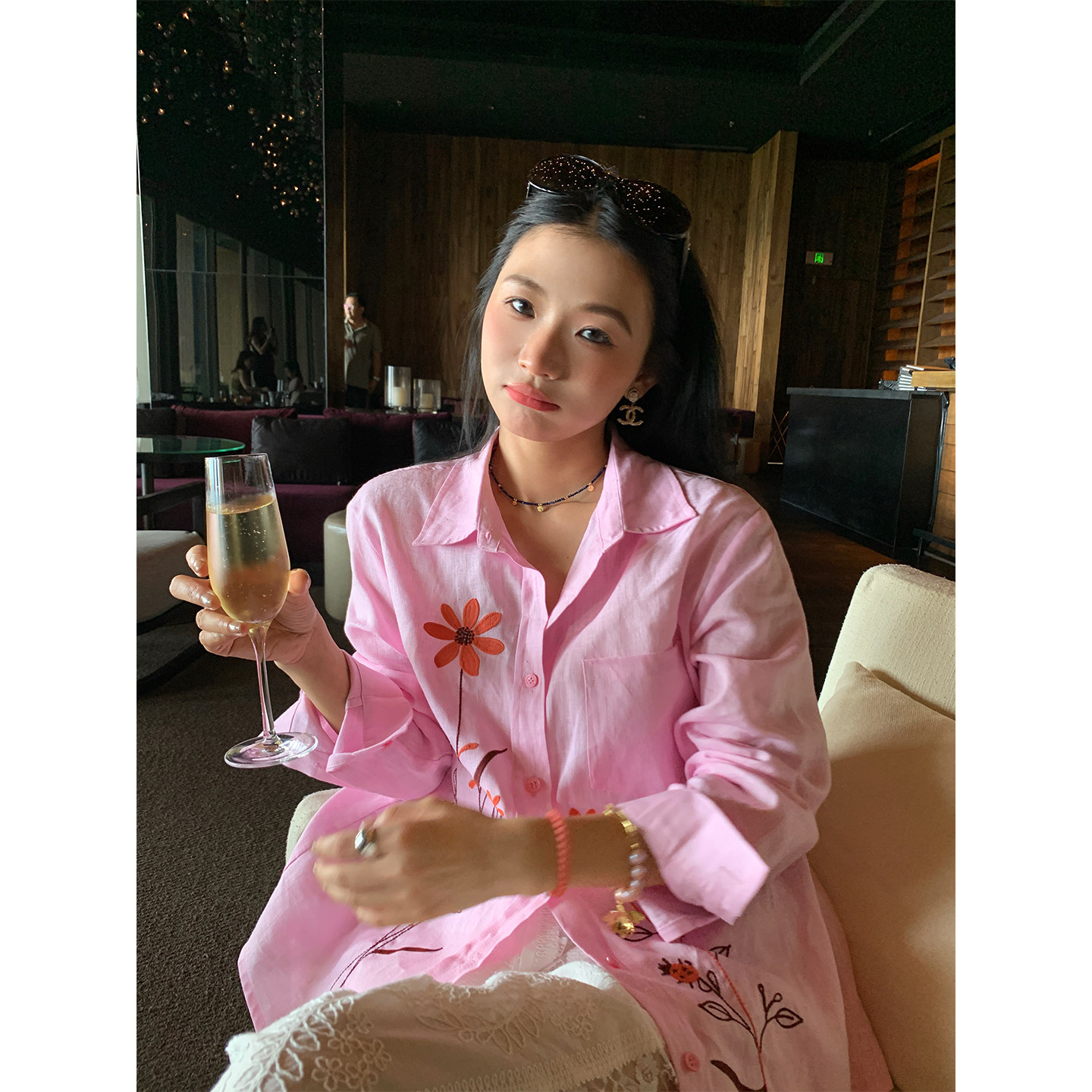 落落狷介 亚麻衬衫女款2026新款粉色长袖刺绣上衣设计感小个子女