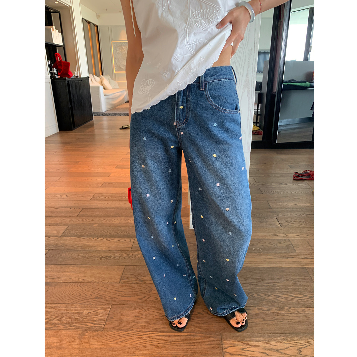 落落狷介刺绣宽松牛仔阔腿裤女