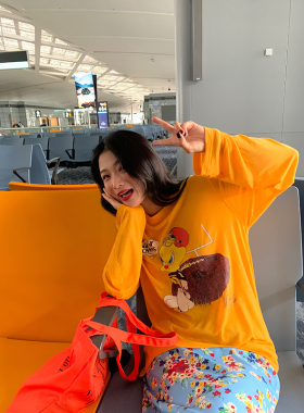 落落狷介 多巴胺上衣黄色长袖T恤女2025年新款设计感小众天丝印花