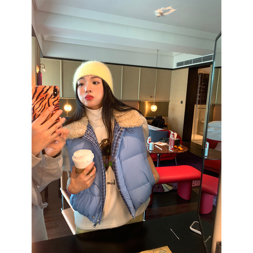 落落狷介加厚保暖羽绒马甲女