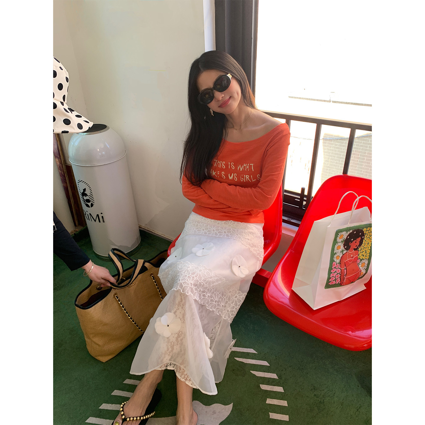 落落狷介白色半身裙女2026新款设计感小众蕾丝拼接半裙小个子长裙