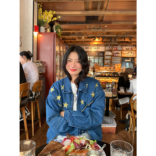 落落狷介宽松刺绣牛仔外套女