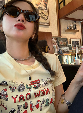 落落狷介 港味chic上衣2026年新款设计感小众春夏黄色修身短袖T恤