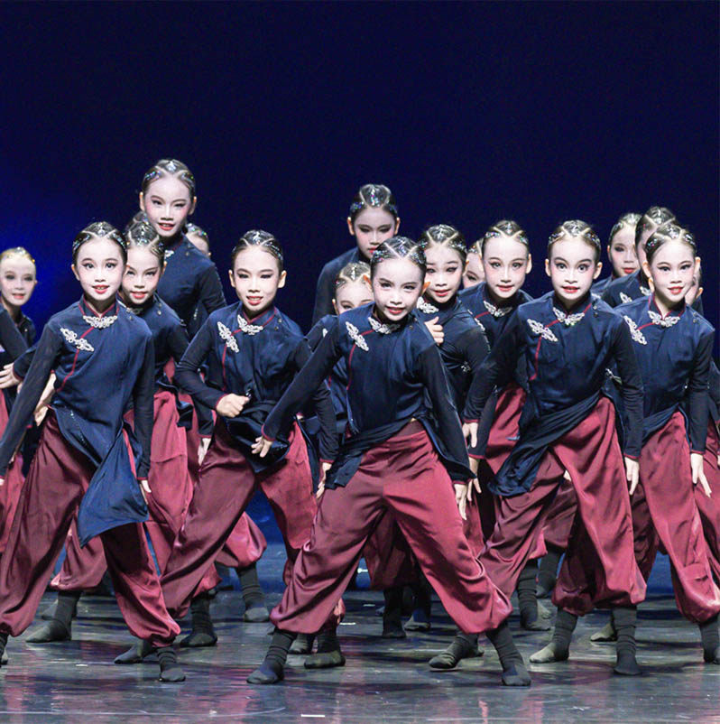 儿童演出服咏春少年舞蹈服女童武术团体太极练功服中国舞表演服装