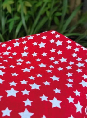 手工幼儿园纯棉轻薄透气白底红色大小星星服装头巾裙子拼布艺面料