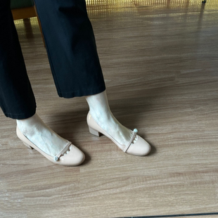 小鱼家超浅口漏指缝原创轻奢4cm圆头珍珠盘带高跟鞋