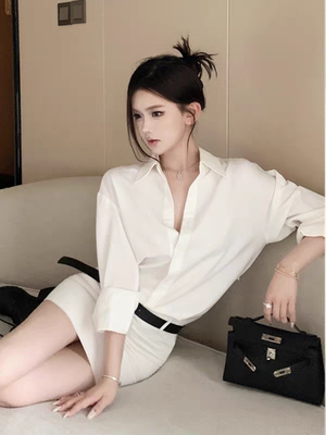 白色polo领长袖衬衫连衣裙女春秋宽松气质高级感裙子收腰包臀短裙