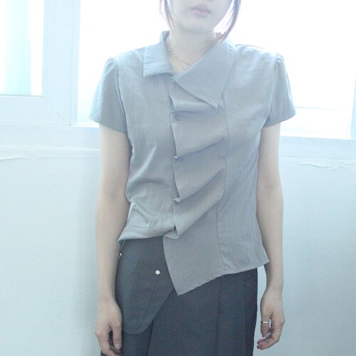 有货 韩国chic 甜美少女 2025夏 气质翻领不规则单排扣短袖衬衫
