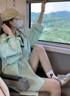 绿色长袖条纹衬衫女春夏2024年薄款防晒开衫衬衣外套宽松bf上衣服