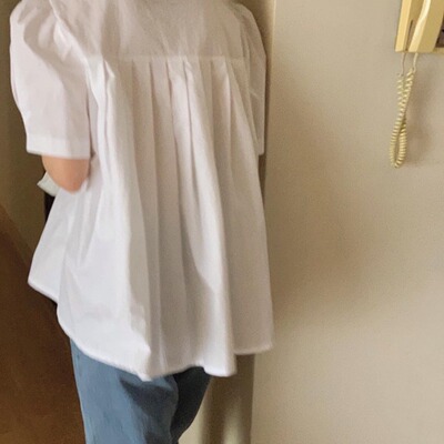韩国 ins 夏日气质甜美泡泡袖  后背压褶纯色短袖衬衫
