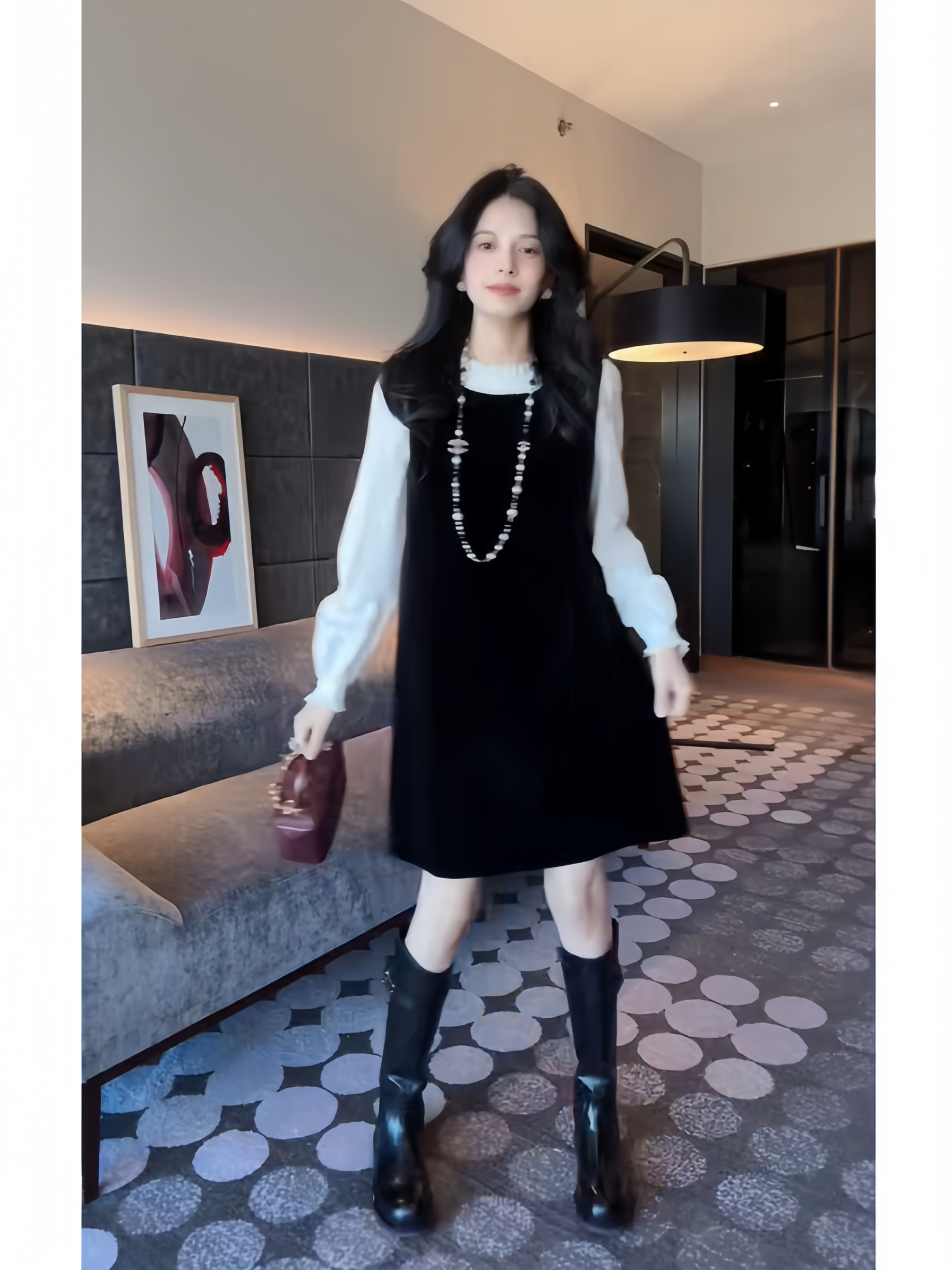 2026春季新款假两件连衣裙女高级感衬衫拼接丝绒显瘦小黑裙潮,女装/女士精品,卫衣/绒衫,淘宝优惠券,粉丝福利购,淘宝优惠卷