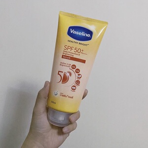 保税！使劲用不心疼！泰国凡士林亮白身体防晒霜300ml SPF50+清爽