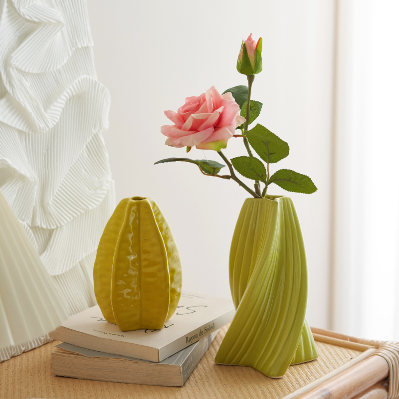 杨桃陶瓷花瓶仿真花假花