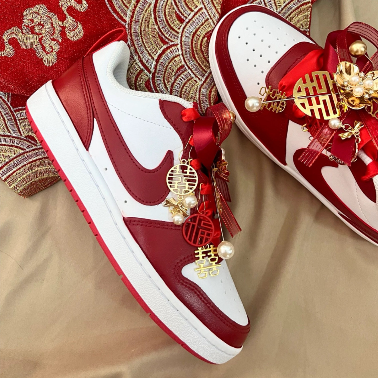 Nike/耐克定制喜庆婚鞋情侣板鞋