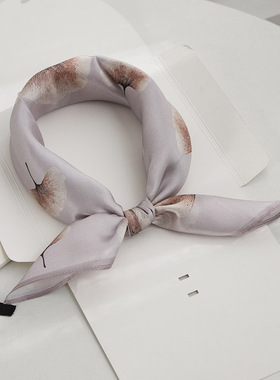 灰色银杏叶真丝小方巾妈妈款春秋亲肤搭配装饰丝巾礼盒装桑蚕丝女