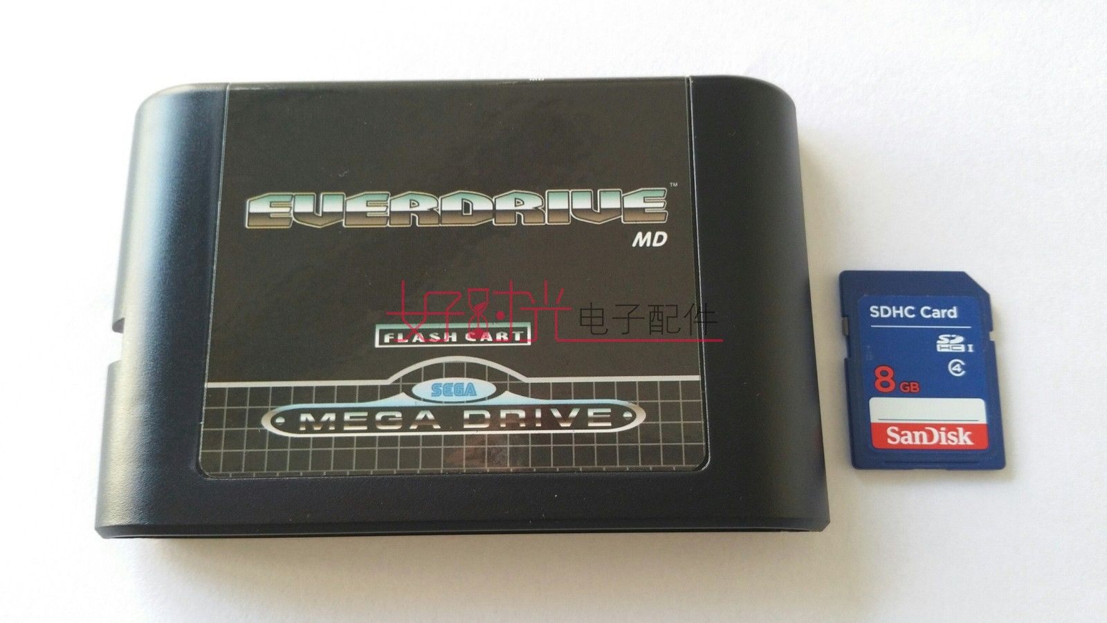 새로운 SEGA MD SEGA 플래시 카드 EVERDRIVE GENESIS는 미국 일본 및 유럽 기계에 보편적입니다