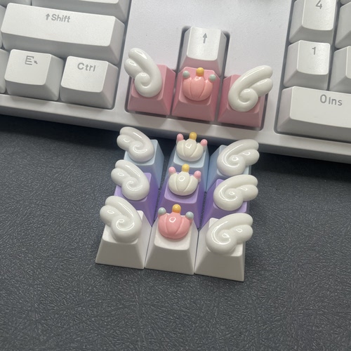可爱粉色翅膀皇冠键帽卡通十字轴游戏机械键盘键帽翅膀装饰按钮