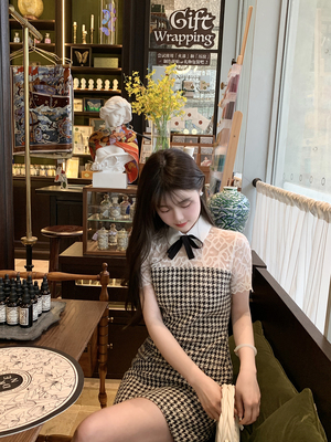 韩系欧尼修身显瘦优雅蕾丝连衣裙