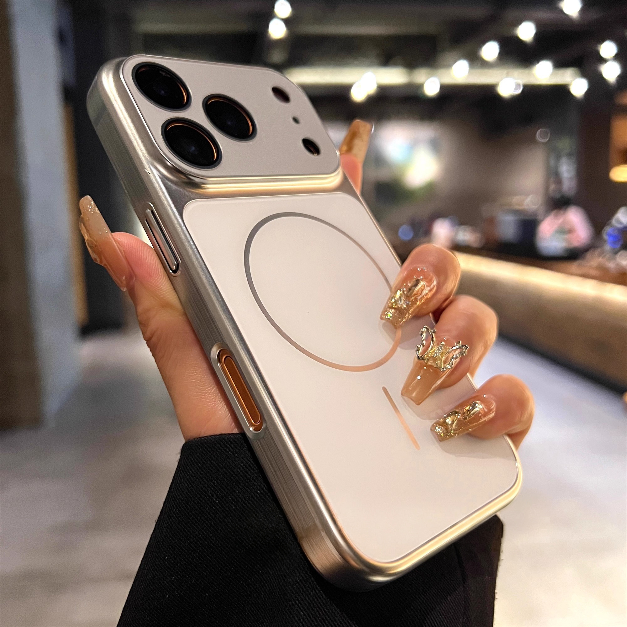 适用苹果17promax手机壳