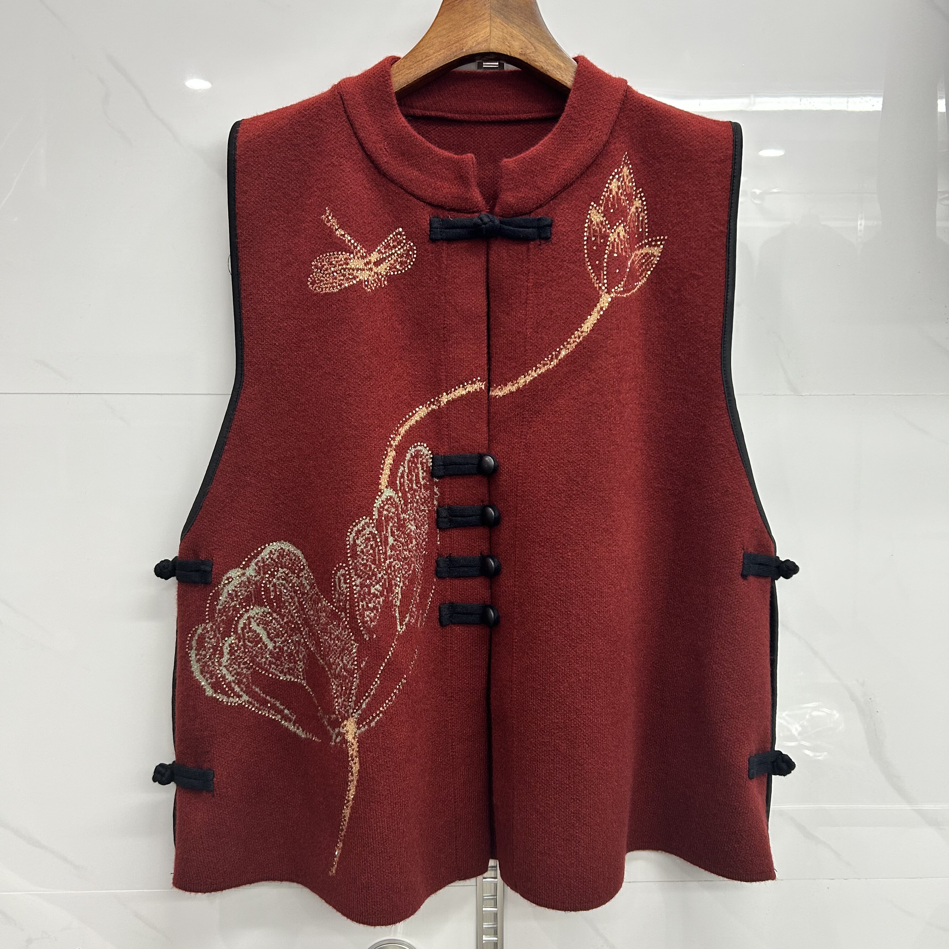 中老年妈妈装国风马甲背心开衫外套针织韩国绒洋气百搭宽松针织衫