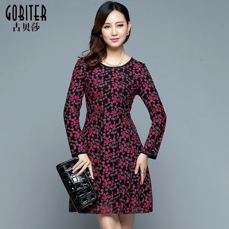 品牌女装绣花中年古贝莎