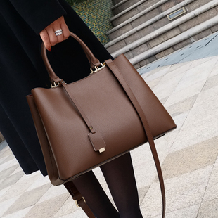 CCAMO真皮女包2026年新款包包日常通勤百搭女士手提包简约单肩包