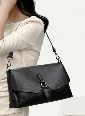 CCAMO黑色包包女式2024新款单肩包设计感小众包包女款真皮小方包