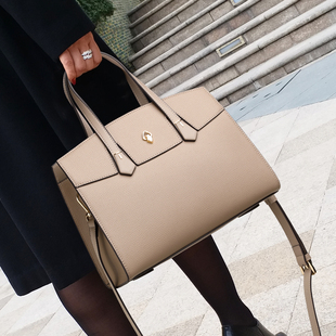 CCAMO女包2026新款今年流行爆款包包日常通勤百搭真皮手提托特包