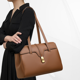 CCAMO包包女款大容量枕头包真皮女包高端大气上档次单肩包腋下包