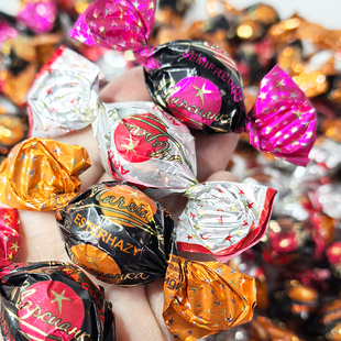 俄罗斯进口涅夫斯基黑美人意式白起泡味巧克力夹心糖果可可脂零食