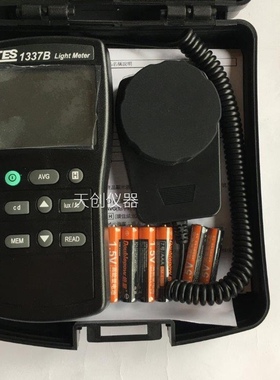 台湾泰仕TES-1337B照度计 数字照度仪 20klux量程 灯光照度测量