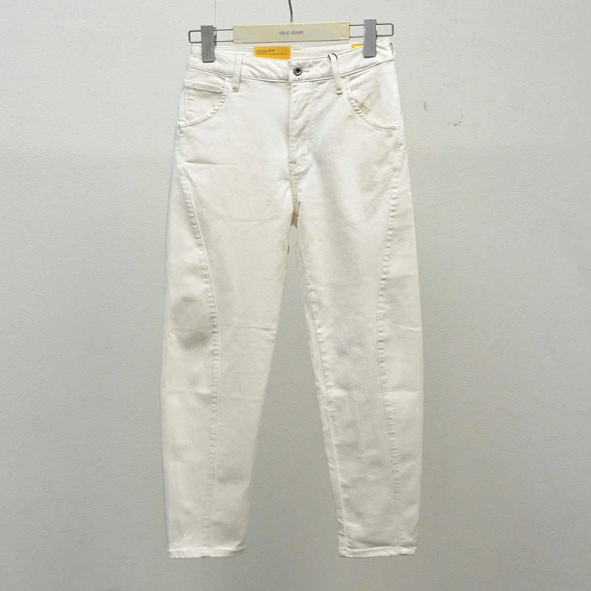 超值白色牛仔裤酷爽ABLE JEANS女士男小码裤香蕉裤立体锥形九分裤
