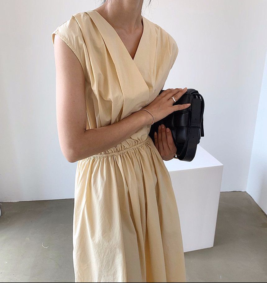 Korean style V-neck simple solid color lace up waist mid length dress for women