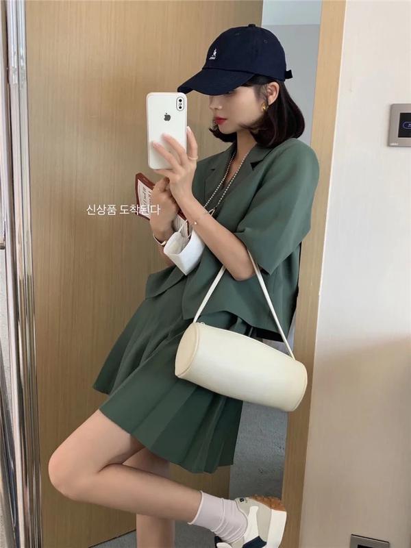 2021 summer new Korean chic college style Lapel short sleeve suit coat + pleated skirt suit for women