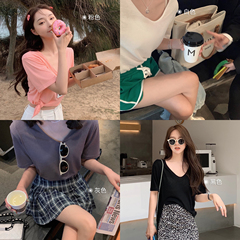 V領開衩T日常休閒穿搭look春夏衣櫥里少不了的單品