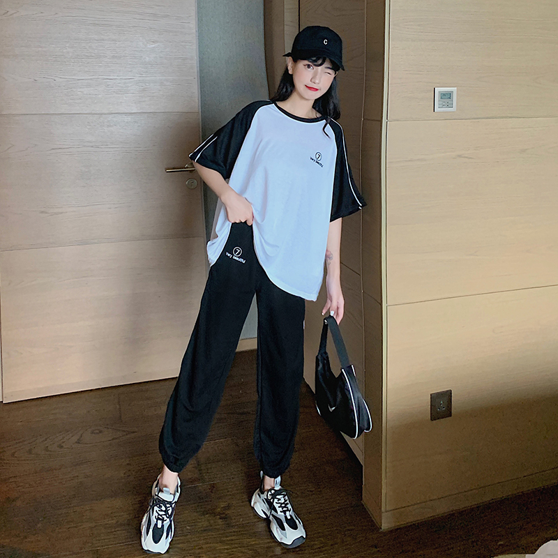 New style fashion suit women's two piece suit net red fashion leisure foreign style age reduction fairy sports summer