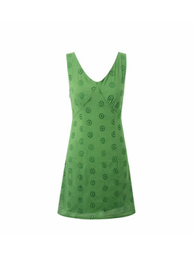 棉洋 法式复古rp风双层刺绣绿色V领连衣裙夏显白度假收腰背心短裙