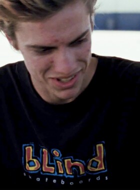 美剧90年代中期Mid90s同款字母Blind Skateboards宽松男女短袖t恤