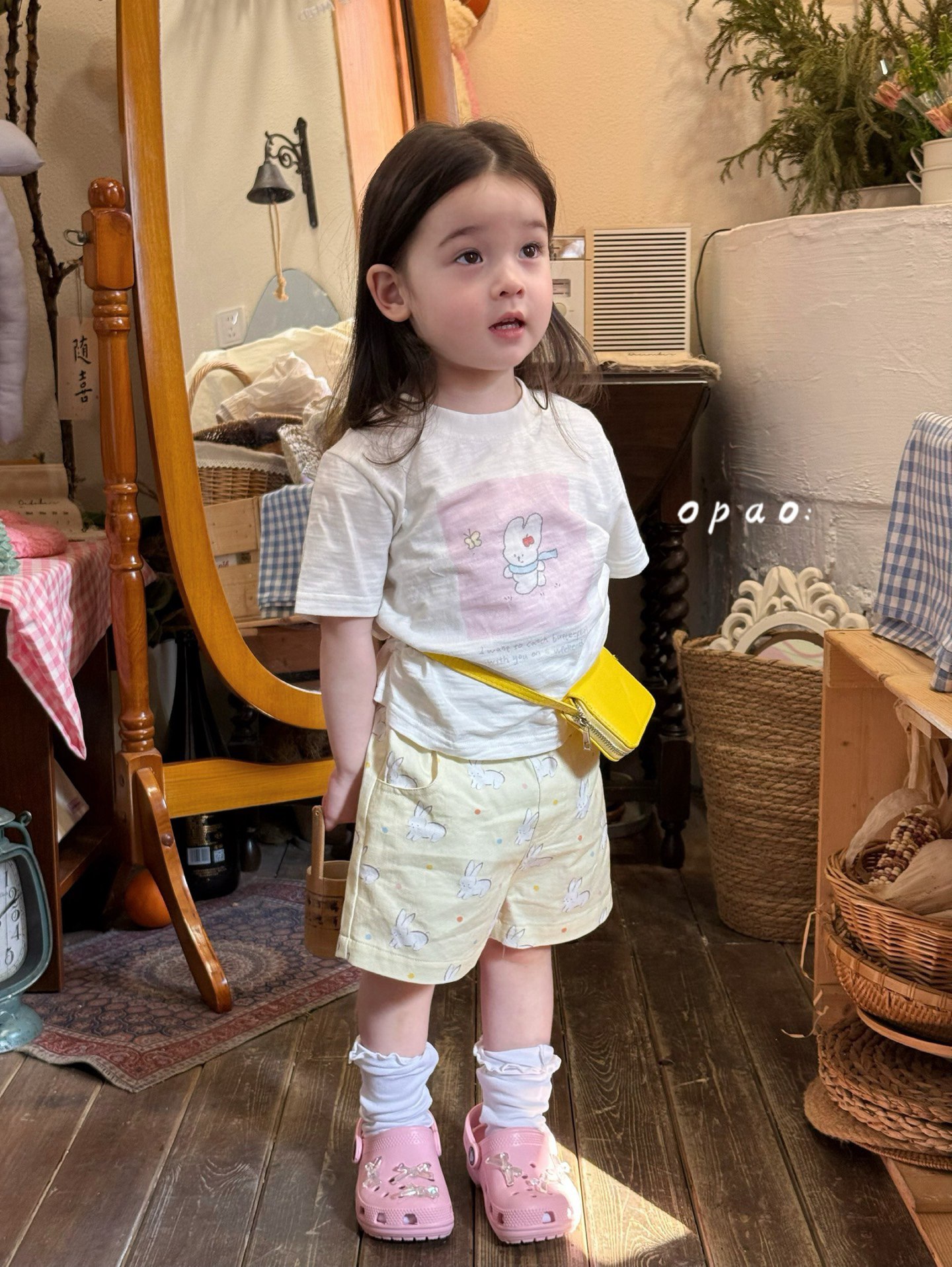 现货opao25夏新女童卡通兔子短袖