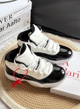 跃莱克2025秋冬AJ11康扣高帮板鞋男女透气运动休闲鞋增高休闲鞋