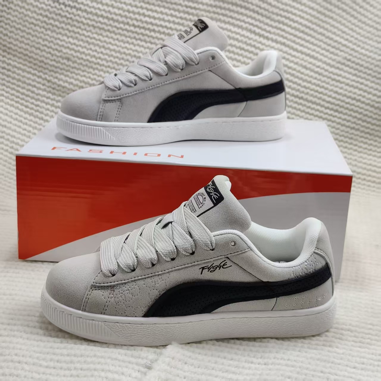 情侣面包鞋女ins潮2024夏季新款爆款经典滑板休闲板鞋黑白小白鞋,流行男鞋,时尚休闲鞋,淘宝优惠券,粉丝福利购,淘宝优惠卷