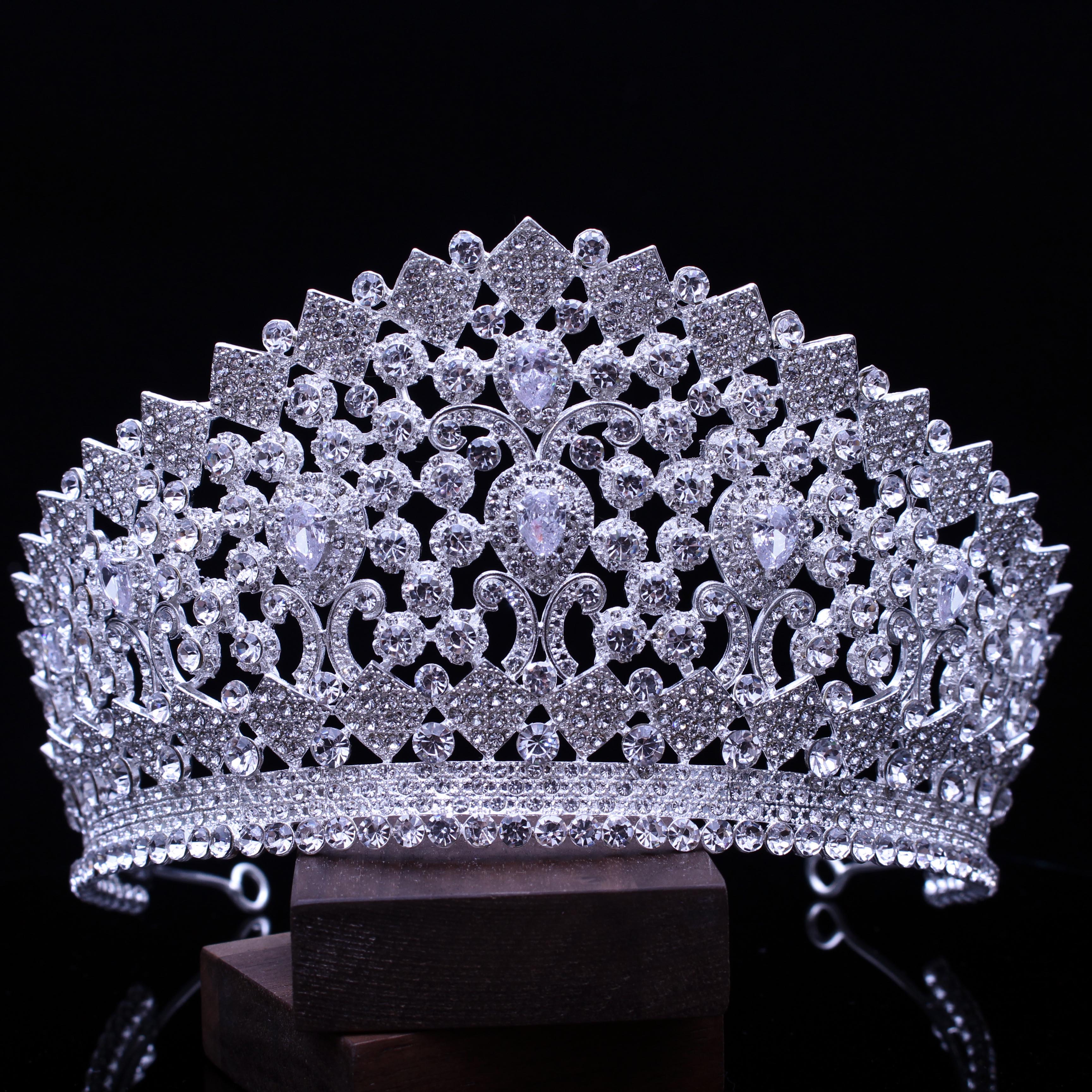 新上市欧美奢华皇冠走秀拍照锆石
