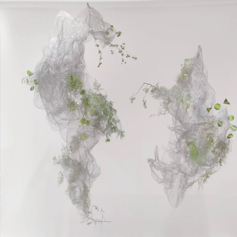 梦幻云雾网纱婚庆布置折叠飘纱易造型花艺吊顶背景装饰可塑性硬网图片