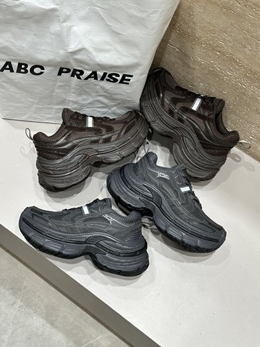 苏与2026新款厚底增高老爹鞋女